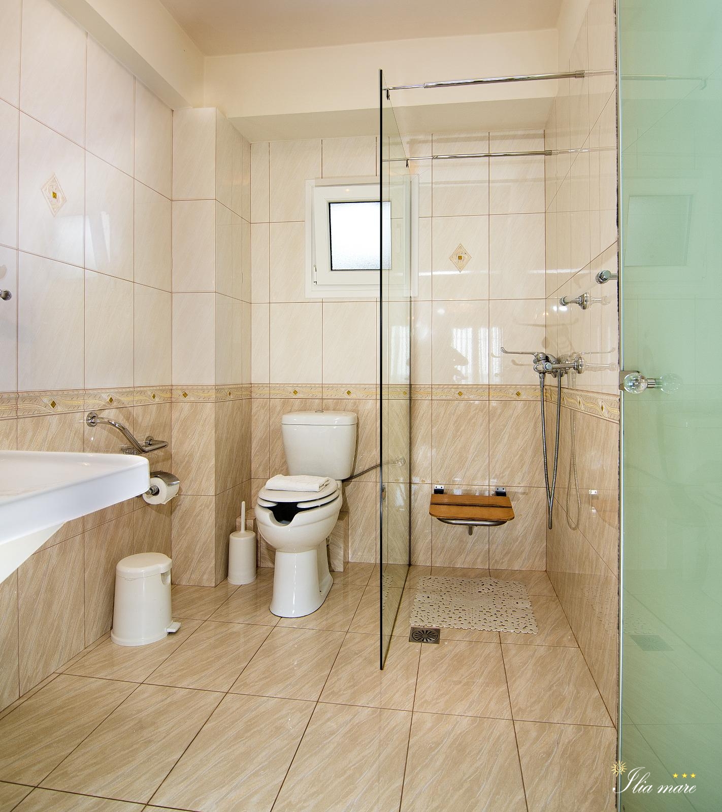 Double Room - Bath Double Room - Bath