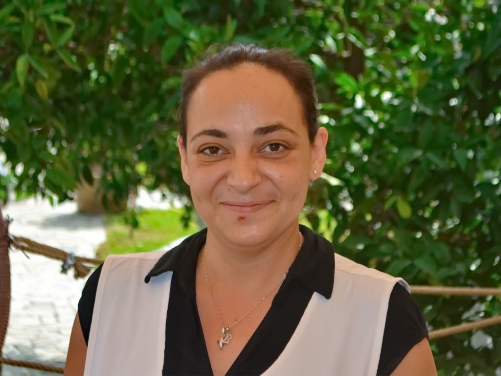 Βαγγελιώ - Υπεύθυνη Καθαριότητας ενοικιαζόμενων δωματίων